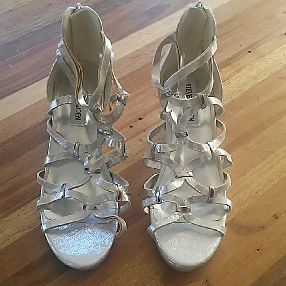 Steve Madden sandals
